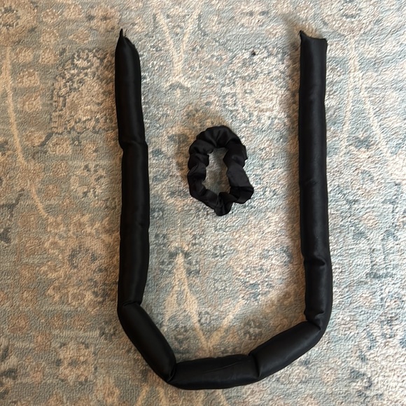 Heatless curl head wrap with scrunchie - Picture 2 of 2